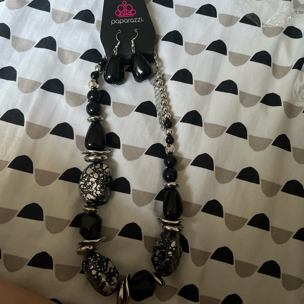 Black and white beaded statement necklace and earring set #statementjewellery